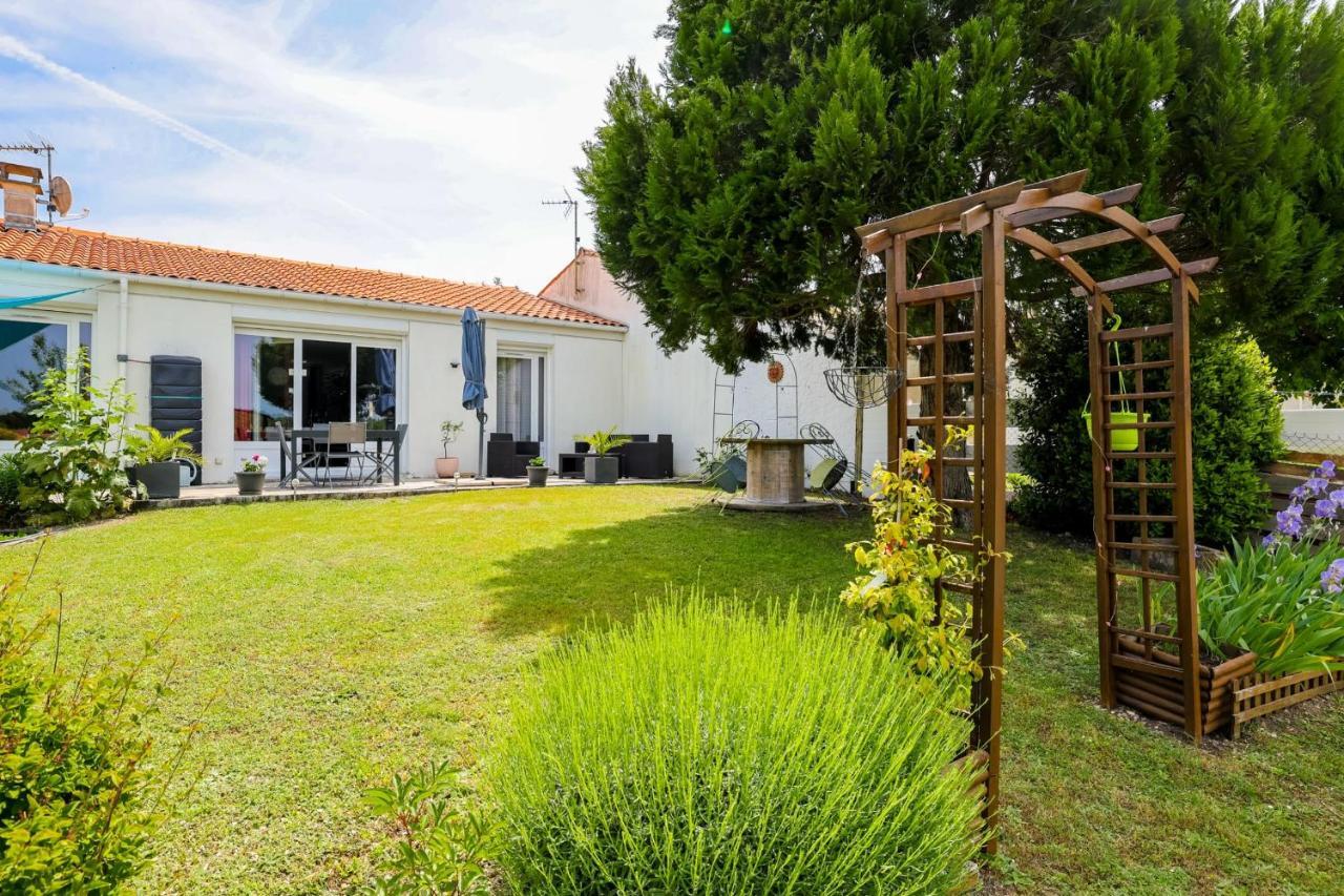 Villa "Logis Debussy"- Saintes Esterno foto