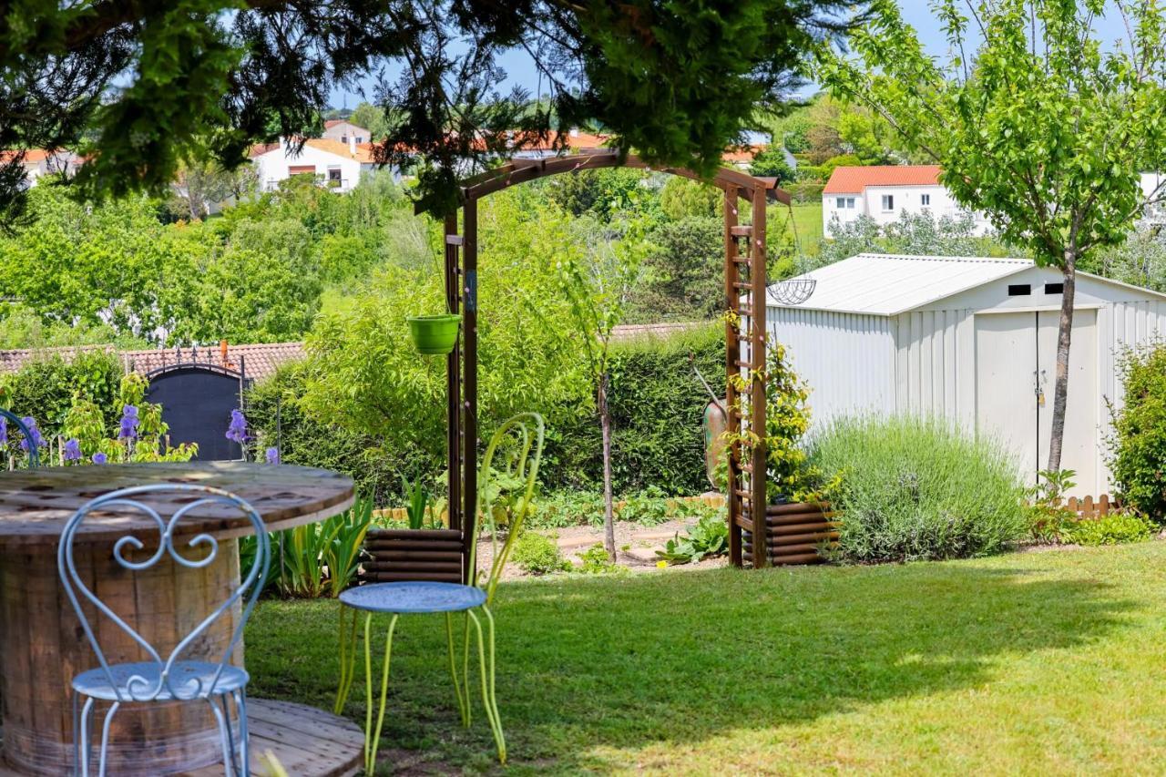 Villa "Logis Debussy"- Saintes Esterno foto