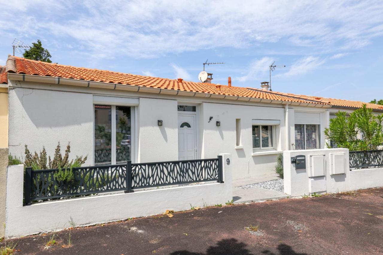 Villa "Logis Debussy"- Saintes Esterno foto