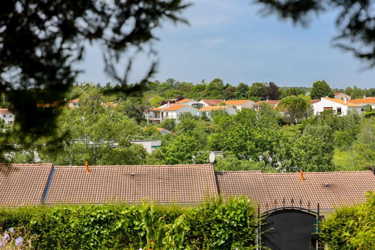 Villa "Logis Debussy"- Saintes Esterno foto